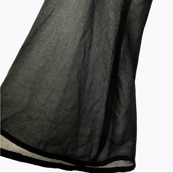 Buckle Leaf Method Top Sheer Black - Picture 5 of 12